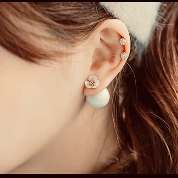 Brand New Sea Pearl Earring - Picture 1 of 4